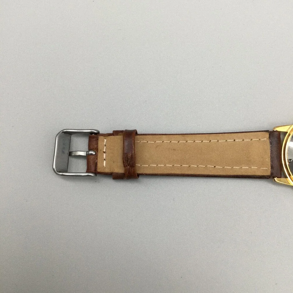 One In A Million Mens Watch 34mm Don't Look Back Gold Tone Leather New Battery